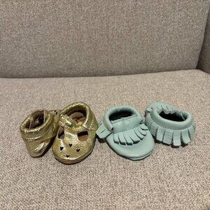 Bundle of Two Size 2 Bird Rock Baby Moccasins in Excellent / V Good Condition!